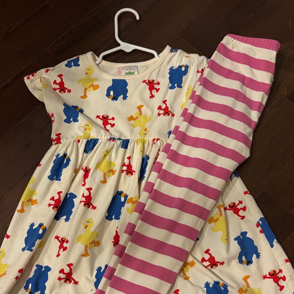 Hanna Anderson two piece Sesame Street Set